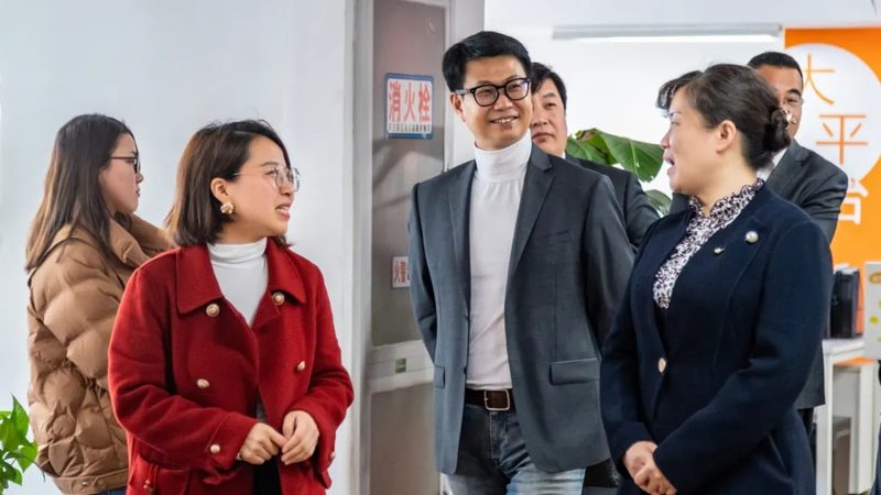 一支优秀的政府会议策划团队应具备以下特点：